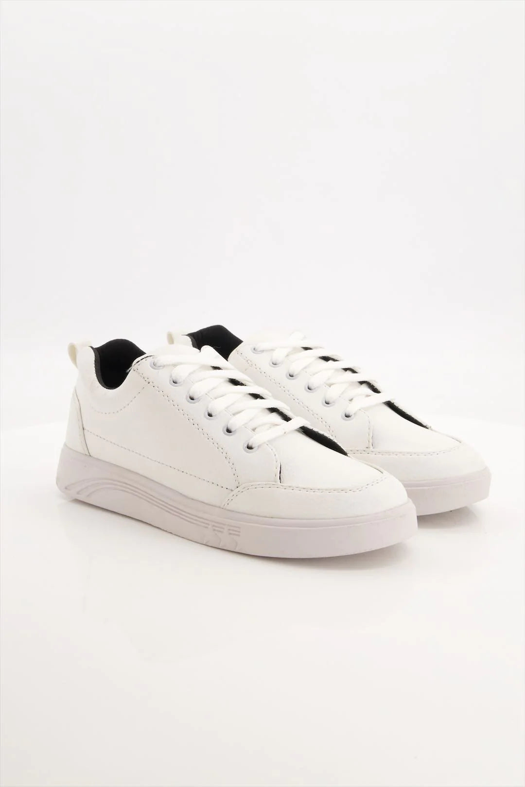 Black Camel White Sneakers