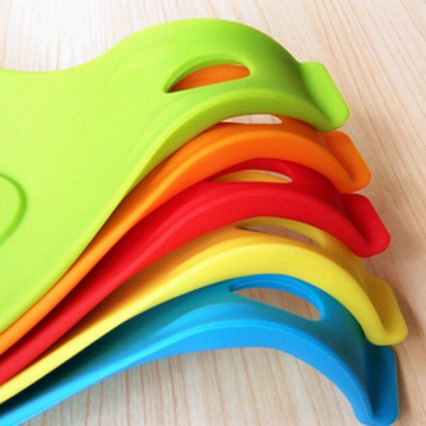 Pack of 5 Silicone Spoon Holders - Kitchen Utensil - Cooking Tool - Heat Resistant (Random Color)
