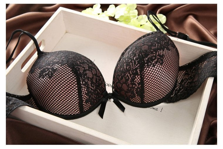 Luxurious Vintage Lace Push Up Bra Set