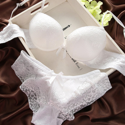 Luxurious Vintage Lace Push Up Bra Set