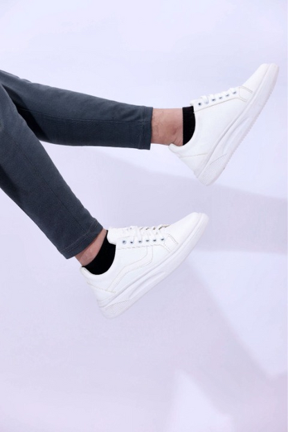 Men Casual White Sneakers With Lines Designs