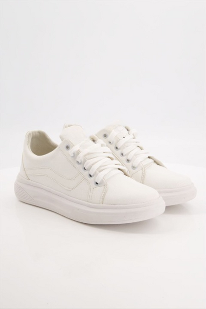 Men Casual White Sneakers With Lines Designs