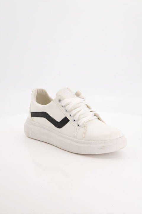 Men Casual White Sneakers With Lines Designs