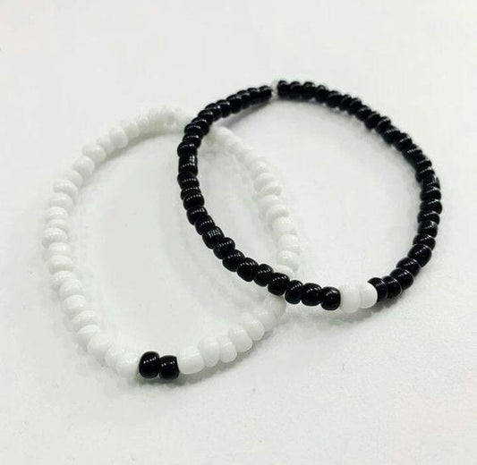 New Design Black and White Bead Bracelet Pair for Men &amp; Women